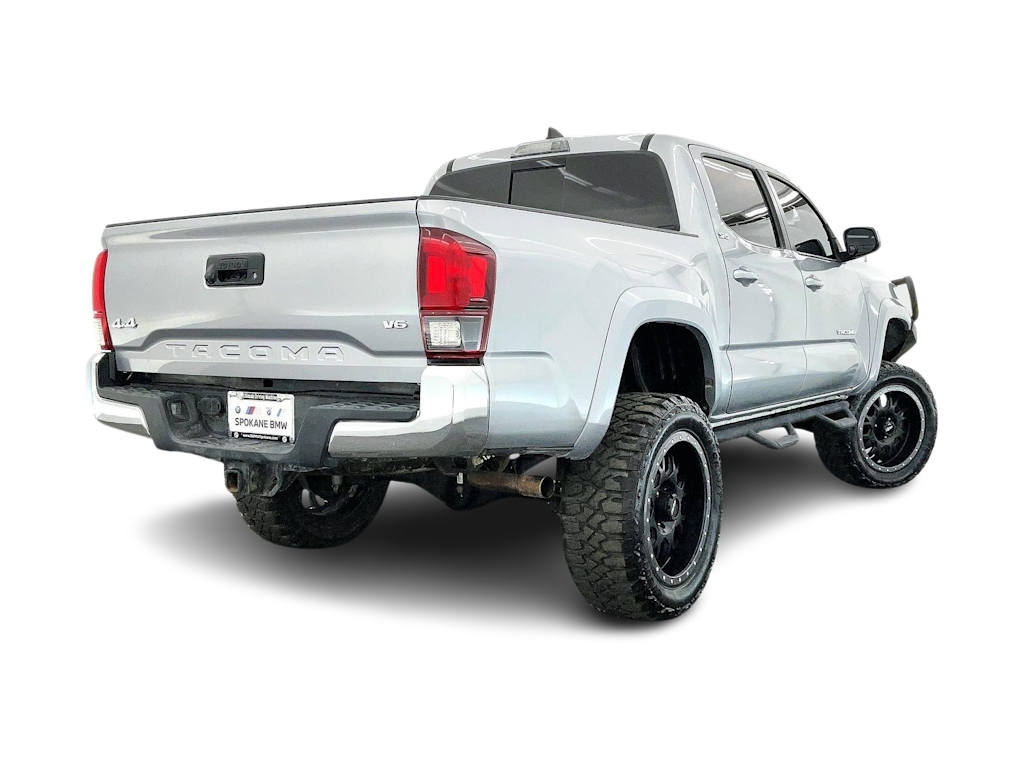 Thumbnail: 2019 Toyota Tacoma - 24