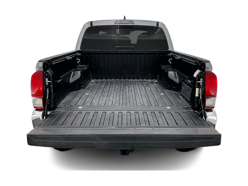 Thumbnail: 2019 Toyota Tacoma - 19
