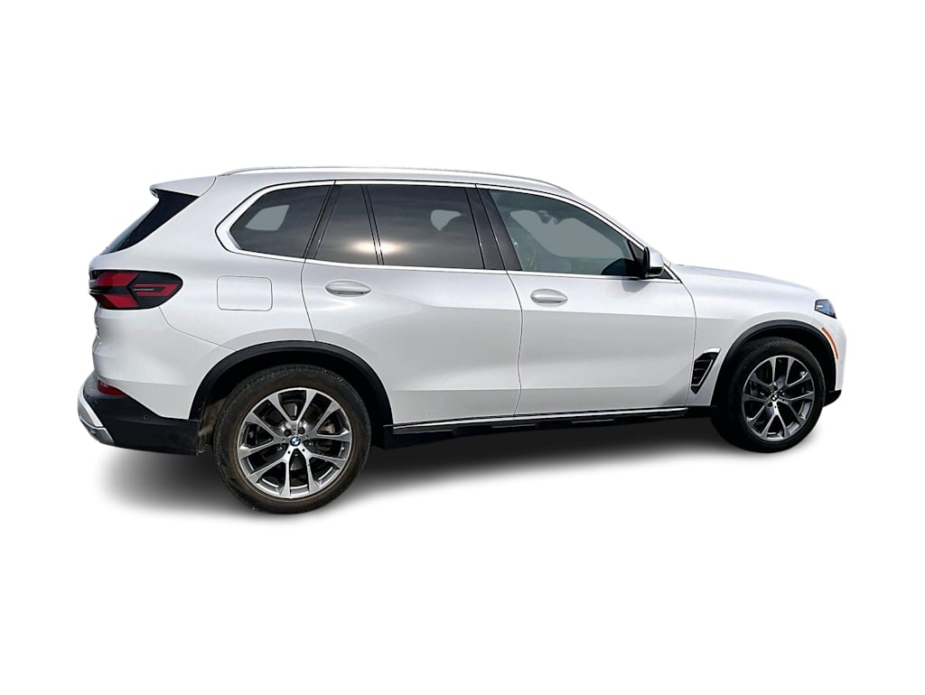 Thumbnail: 2025 BMW X5 - 10