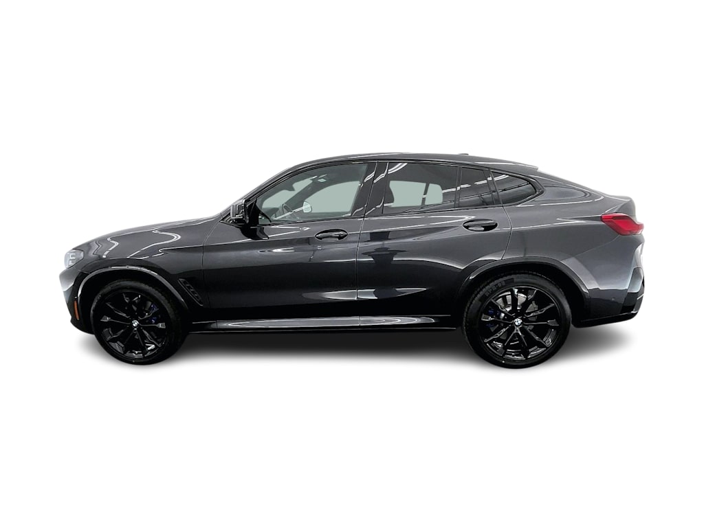 Thumbnail: 2023 BMW X4 - 3