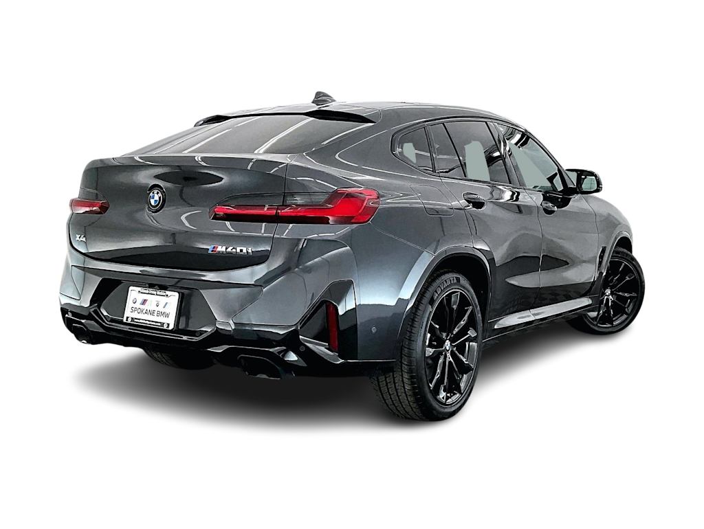 Thumbnail: 2023 BMW X4 - 23