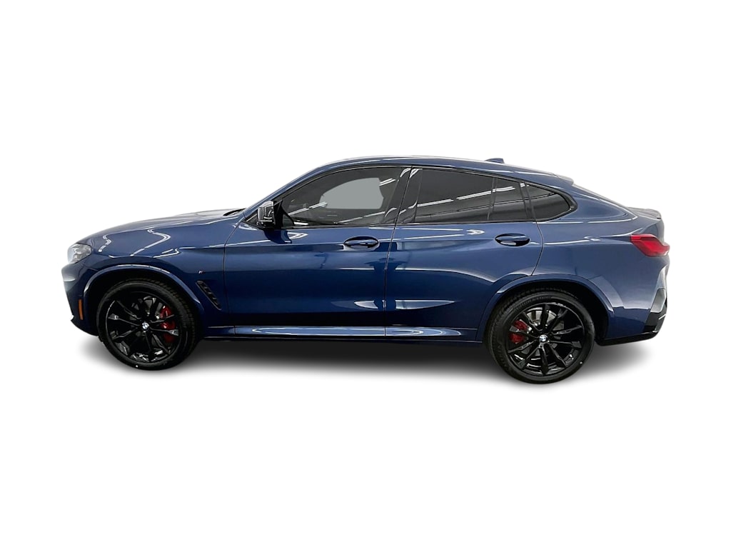 Thumbnail: 2024 BMW X4 - 3