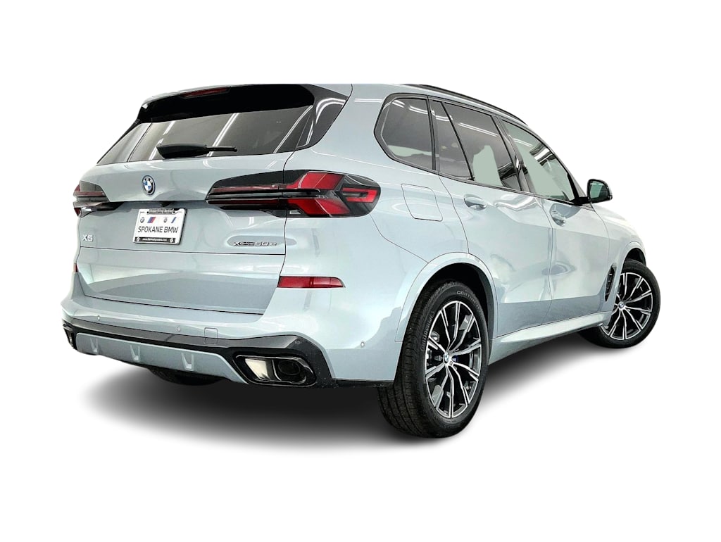 Thumbnail: 2026 BMW X5 - 23