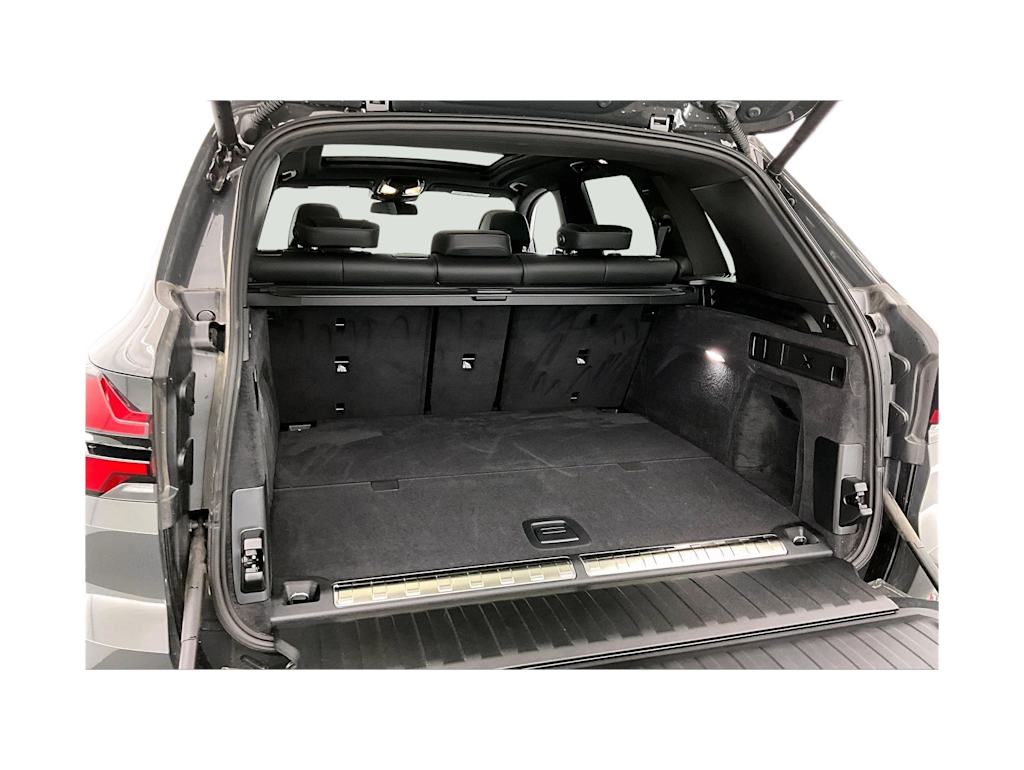Thumbnail: 2026 BMW X5 - 18