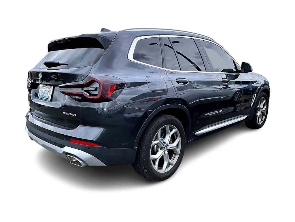 Thumbnail: 2023 BMW X3 - 10