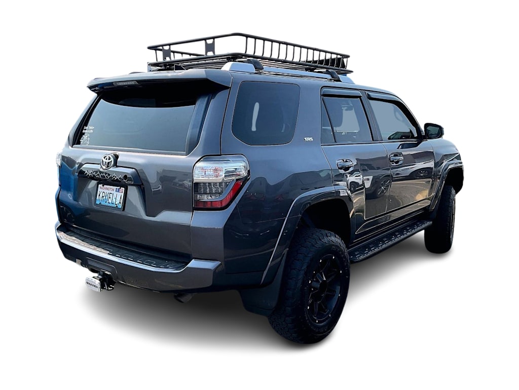Thumbnail: 2017 Toyota 4Runner - 20