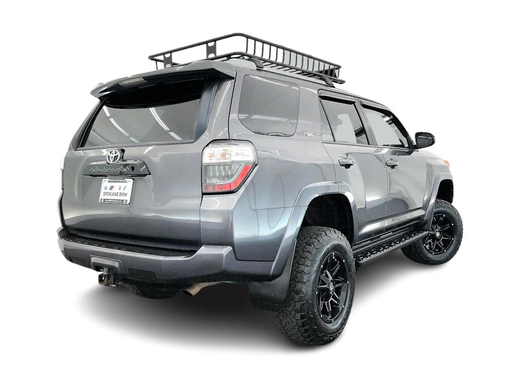 Thumbnail: 2017 Toyota 4Runner - 22