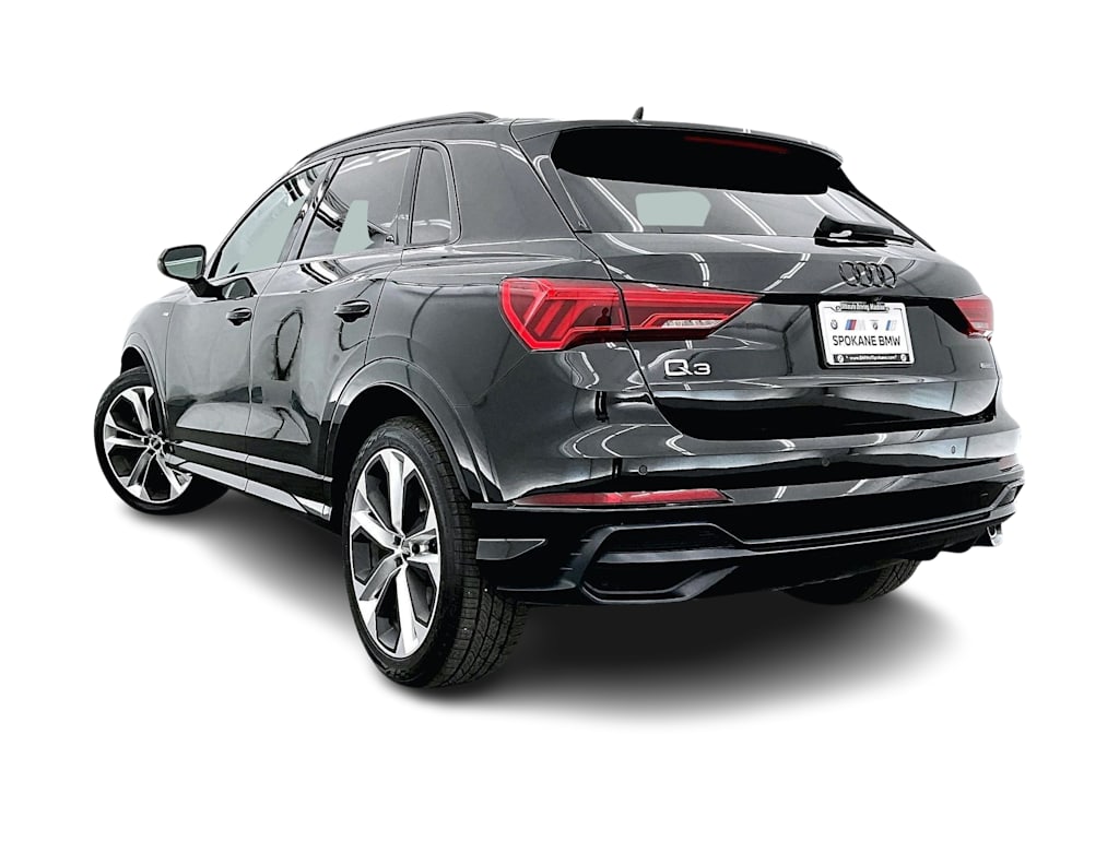 Thumbnail: 2020 Audi Q3 - 4