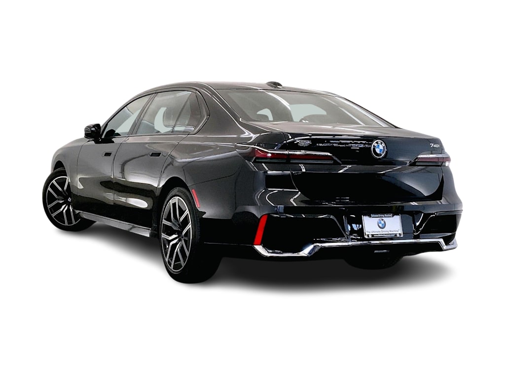 Thumbnail: 2024 BMW 7 Series - 4