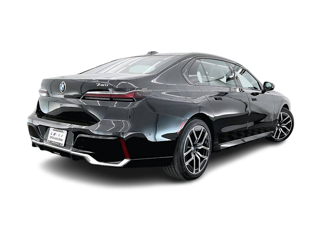 Thumbnail: 2024 BMW 7 Series - 23