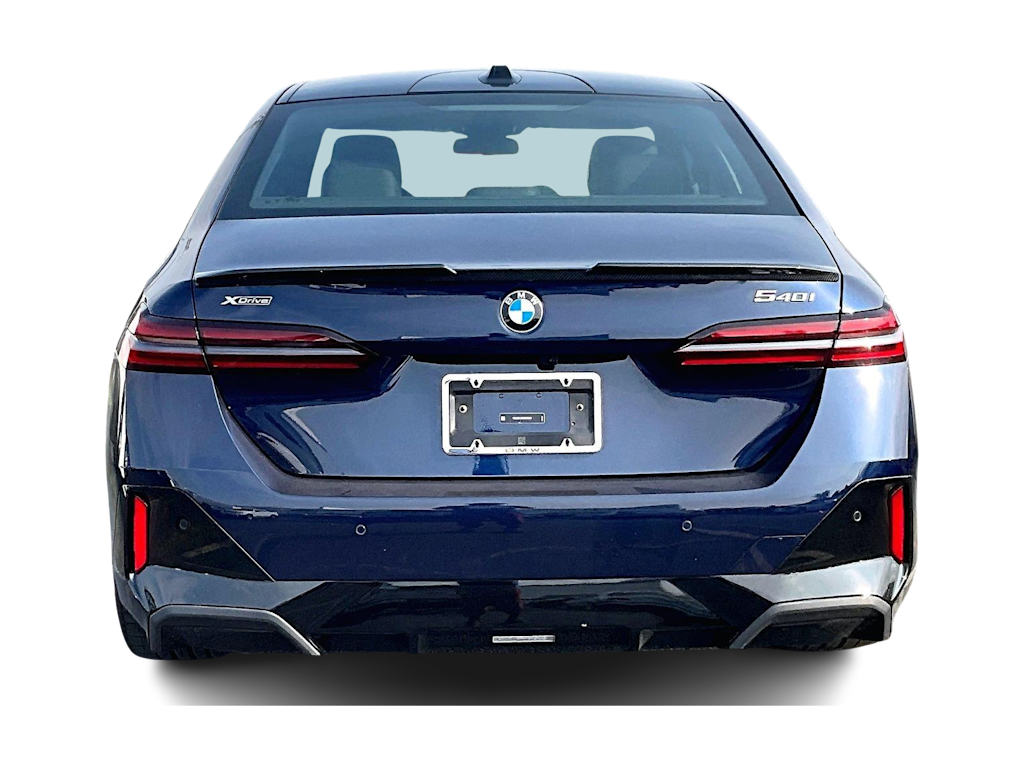 Thumbnail: 2026 BMW 5 Series - 3