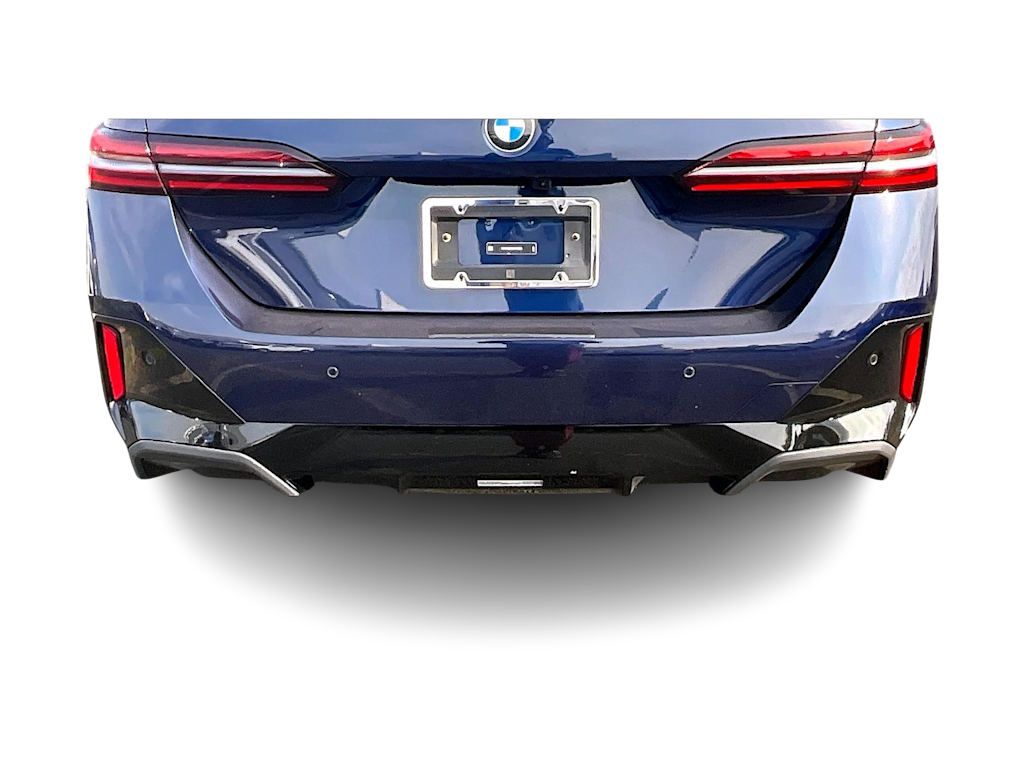 Thumbnail: 2026 BMW 5 Series - 11