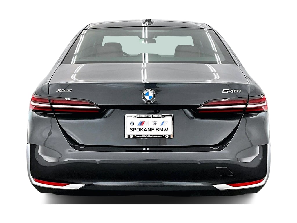 Thumbnail: 2026 BMW 5 Series - 5