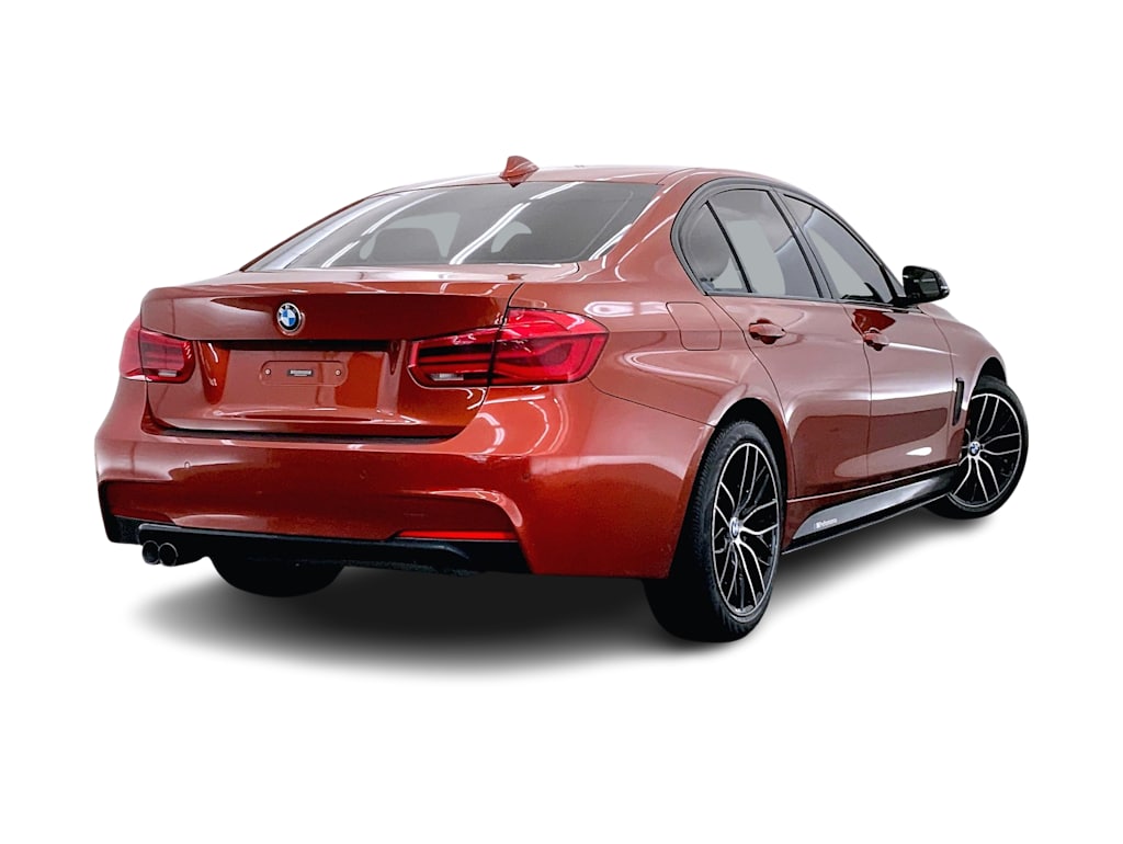 2018 BMW 3 Series 330xi 24