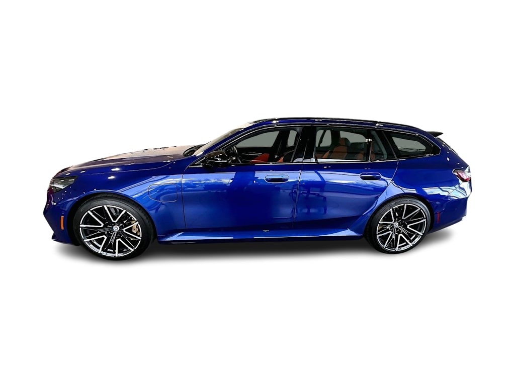 Thumbnail: 2025 BMW M5 - 3