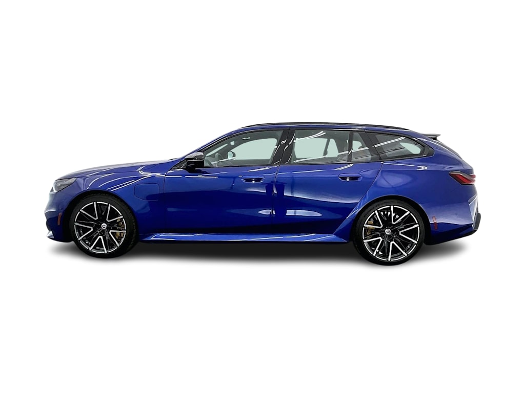 Thumbnail: 2025 BMW M5 - 3