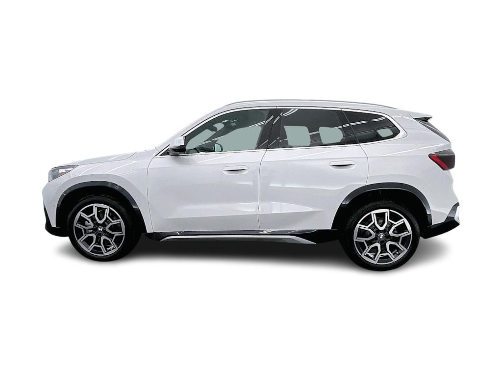 Thumbnail: 2026 BMW X1 - 3