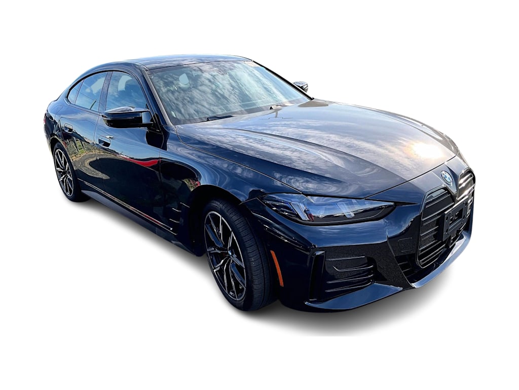 Thumbnail: 2025 BMW i4 - 9
