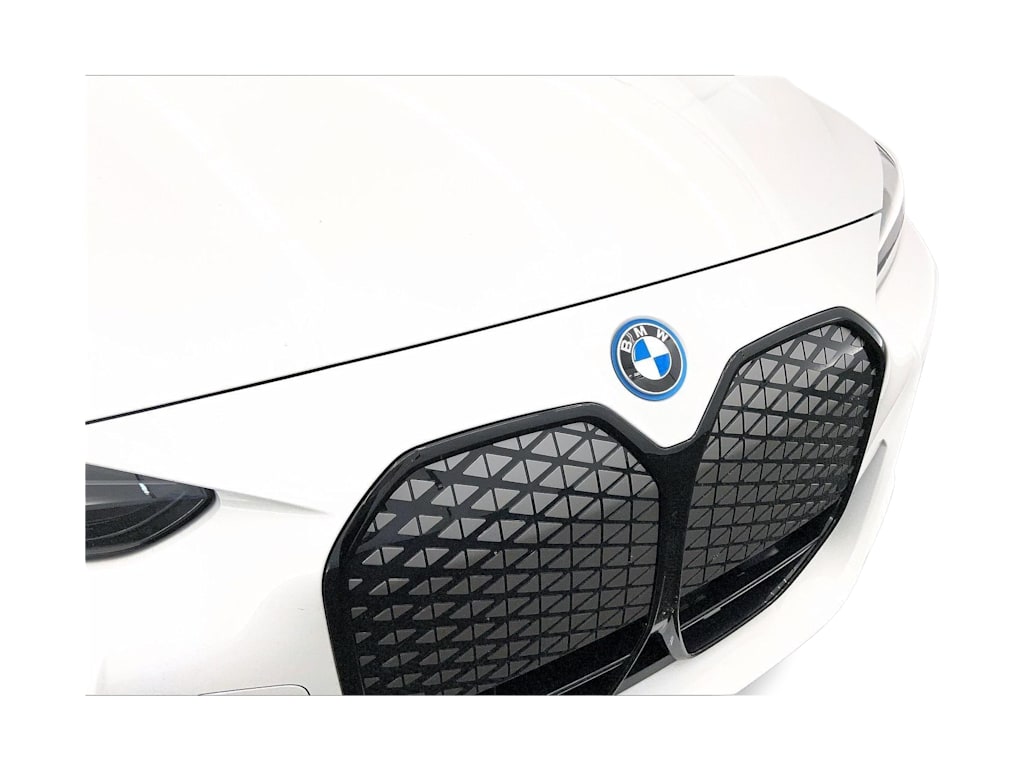 Thumbnail: 2025 BMW i4 - 33