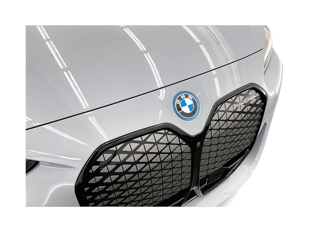 Thumbnail: 2025 BMW i4 - 33