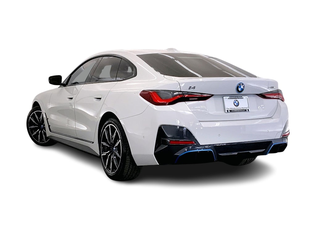 Thumbnail: 2022 BMW i4 - 4