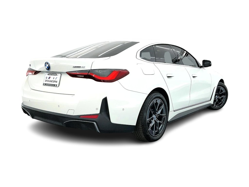 Thumbnail: 2023 BMW i4 - 22