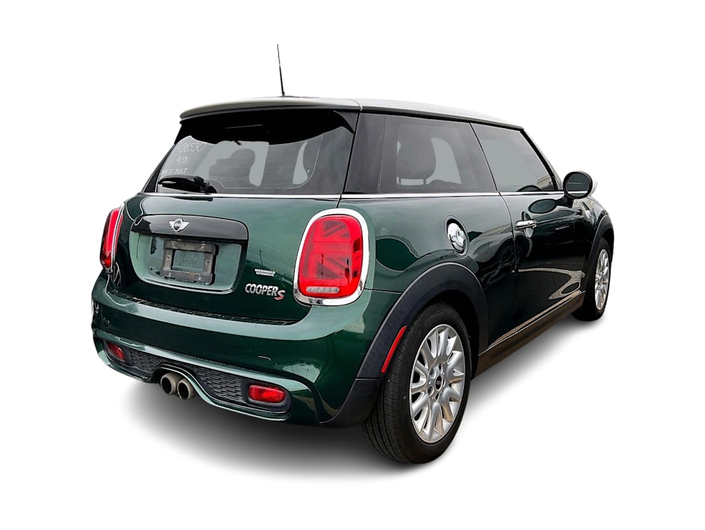 Thumbnail: 2015 MINI Cooper - 18