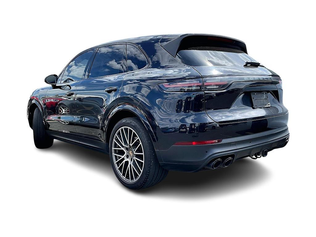Thumbnail: 2022 Porsche Cayenne - 4