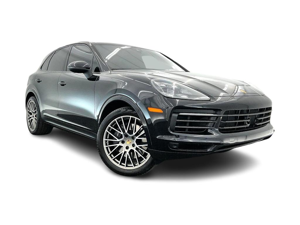 Thumbnail: 2022 Porsche Cayenne - 22