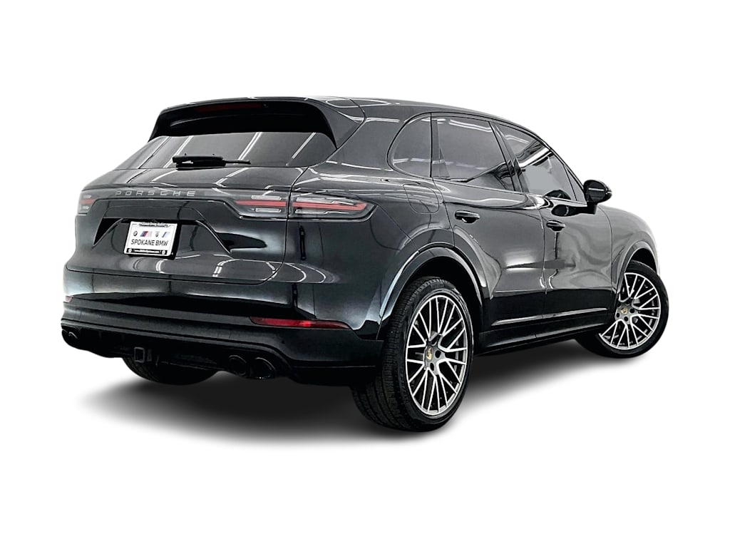 Thumbnail: 2022 Porsche Cayenne - 23