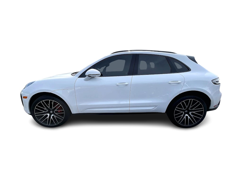 Thumbnail: 2024 Porsche Macan - 2