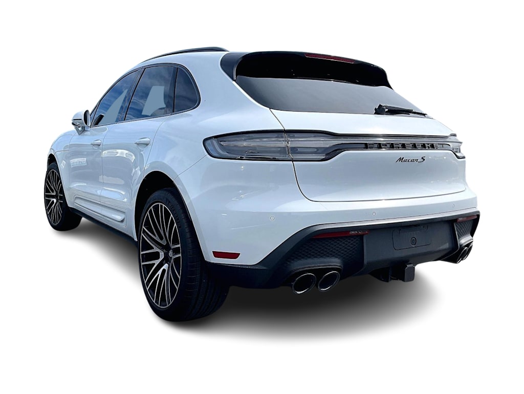 Thumbnail: 2024 Porsche Macan - 3