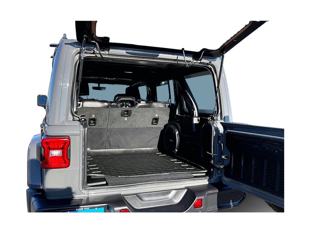 Thumbnail: 2021 Jeep Wrangler - 18