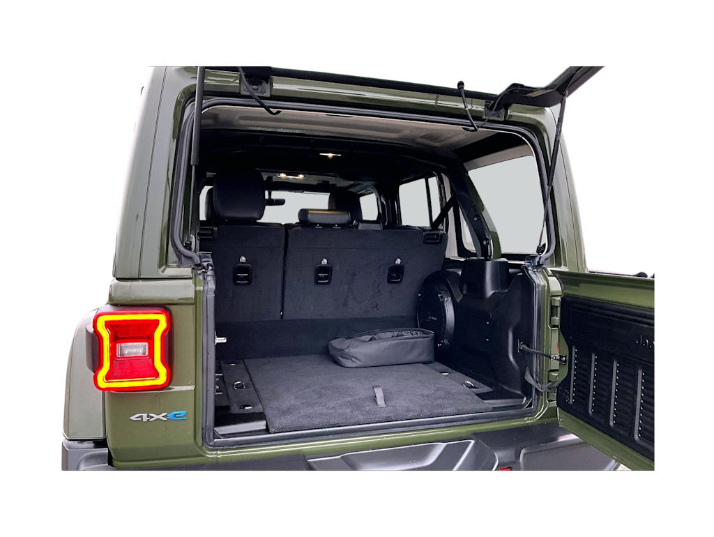 Thumbnail: 2021 Jeep Wrangler - 18