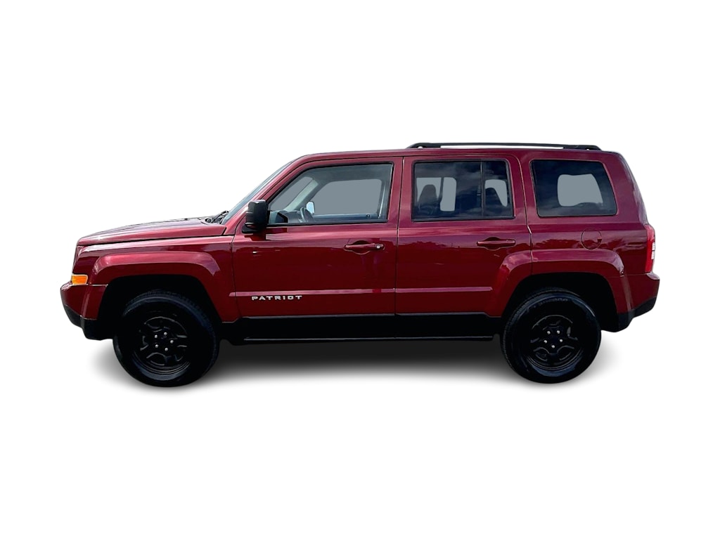 Thumbnail: 2015 Jeep Patriot - 3