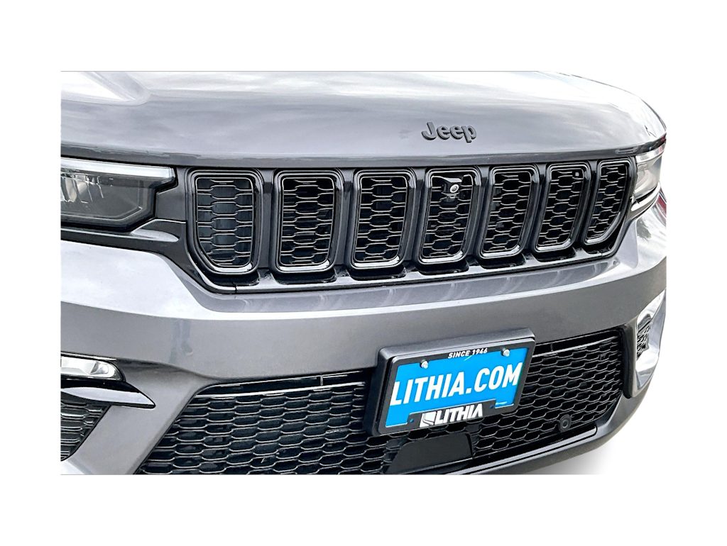 Thumbnail: 2024 Jeep Grand Cherokee - 32
