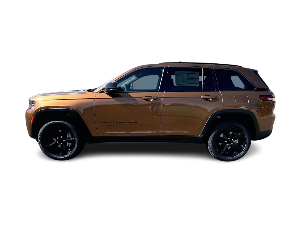 Thumbnail: 2026 Jeep Grand Cherokee - 3