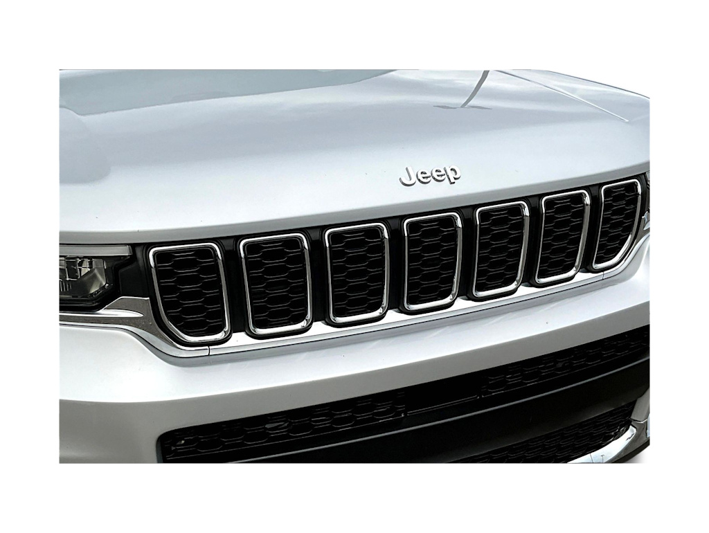 Thumbnail: 2023 Jeep Grand Cherokee L - 35