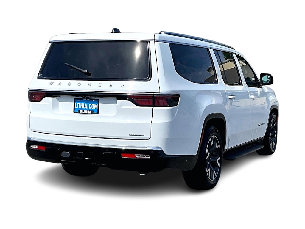 Thumbnail: 2024 Jeep Wagoneer - 22