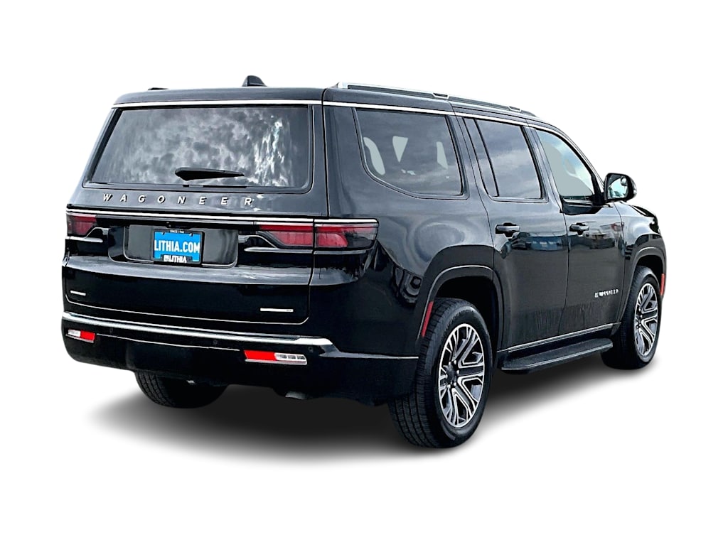 Thumbnail: 2023 Jeep Wagoneer - 21