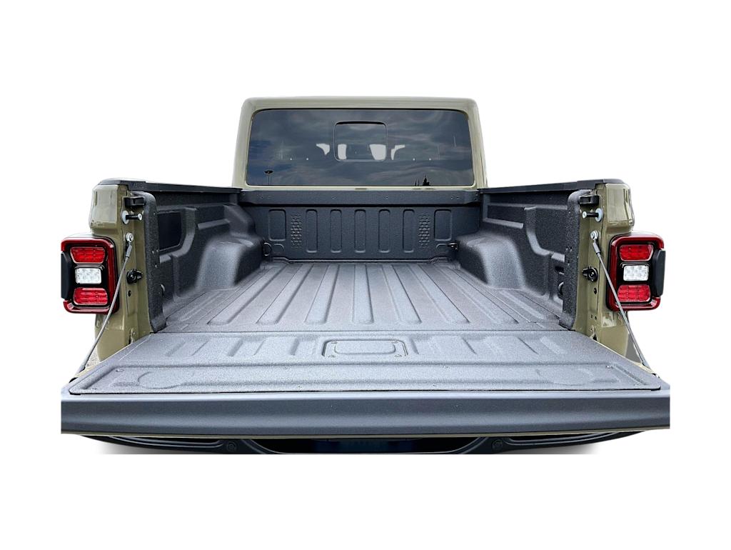 Thumbnail: 2026 Jeep Gladiator - 17