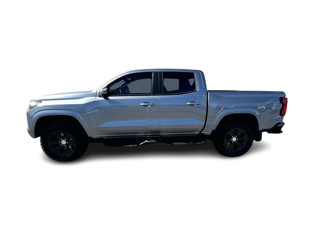 Thumbnail: 2023 Chevrolet Colorado - 3