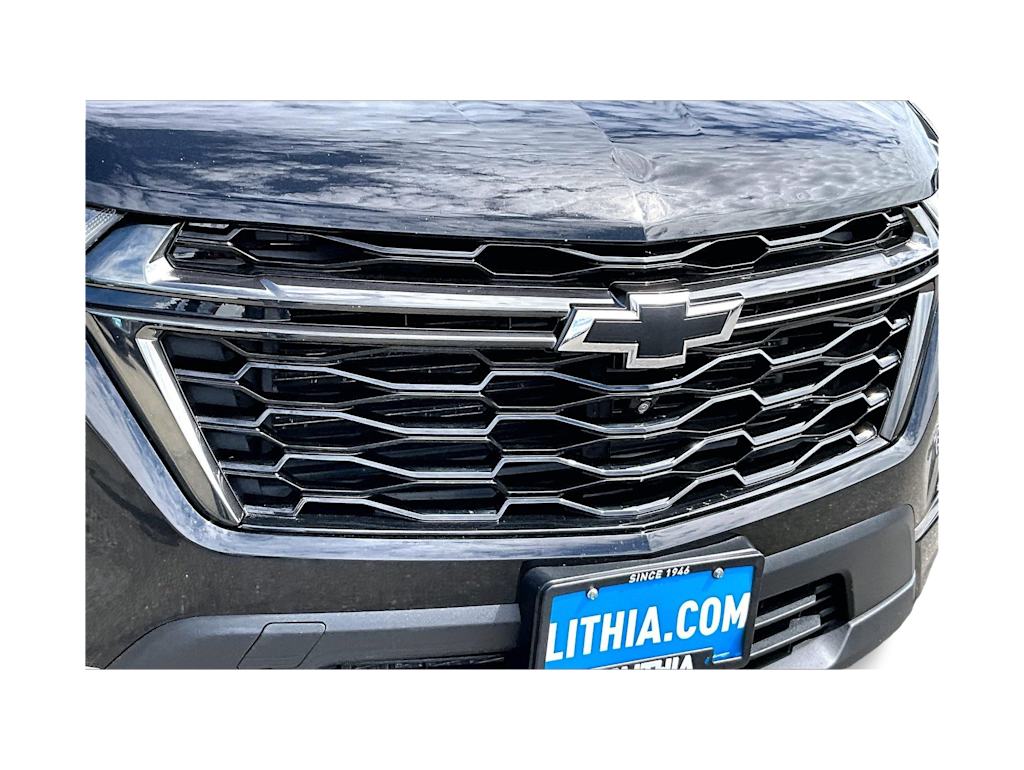 Thumbnail: 2023 Chevrolet Traverse - 31