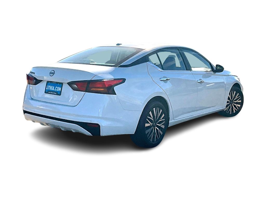 Thumbnail: 2025 Nissan Altima - 22