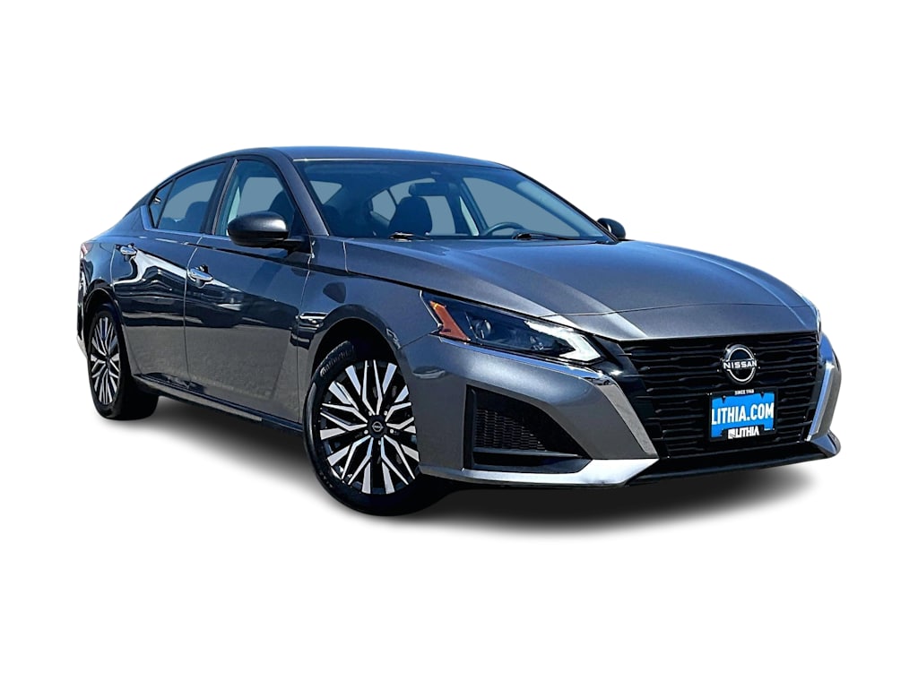 Thumbnail: 2025 Nissan Altima - 21