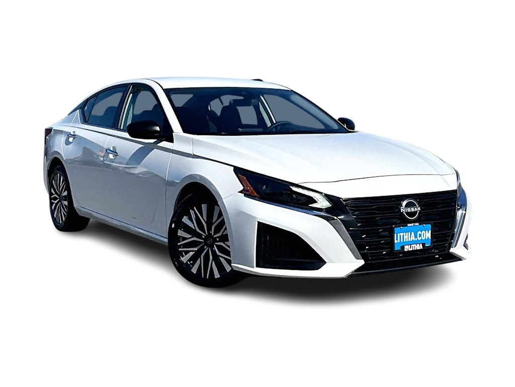 Thumbnail: 2025 Nissan Altima - 21