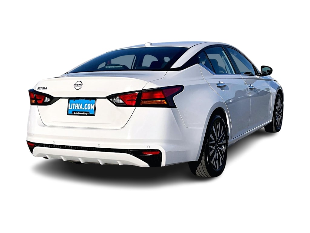 Thumbnail: 2025 Nissan Altima - 23