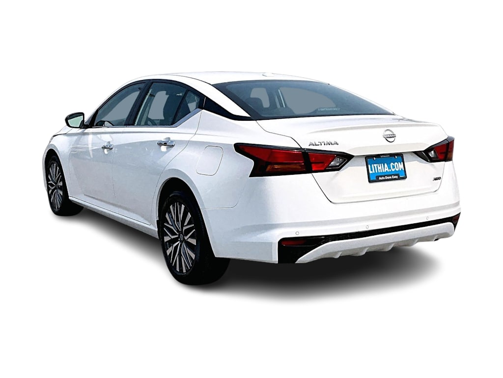 Thumbnail: 2025 Nissan Altima - 4