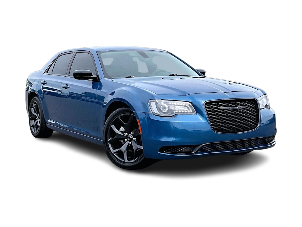 Thumbnail: 2023 Chrysler 300 - 23
