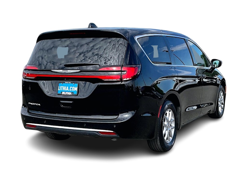 Thumbnail: 2024 Chrysler Pacifica - 21